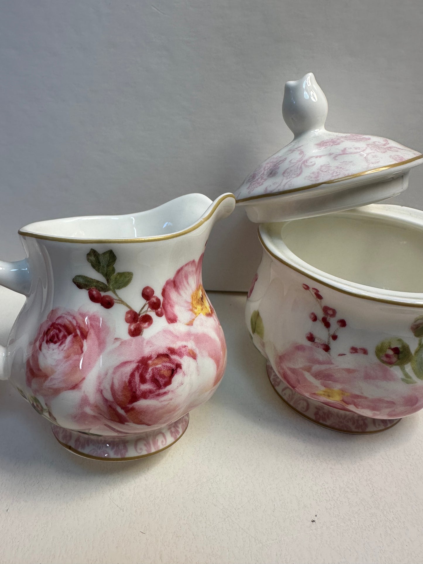 Floral Damask milk jug and sugar bowl