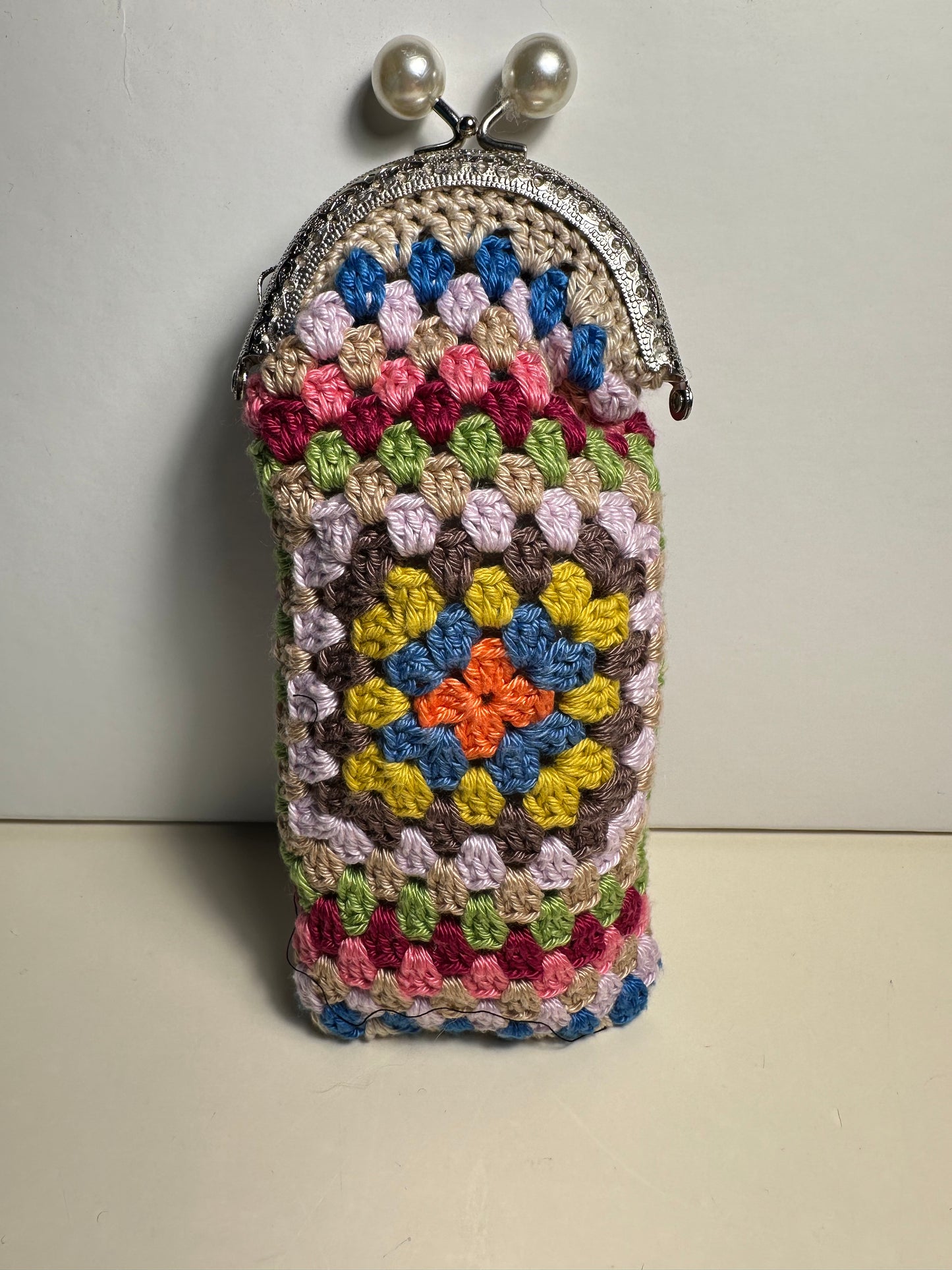 Crochet glasses holder