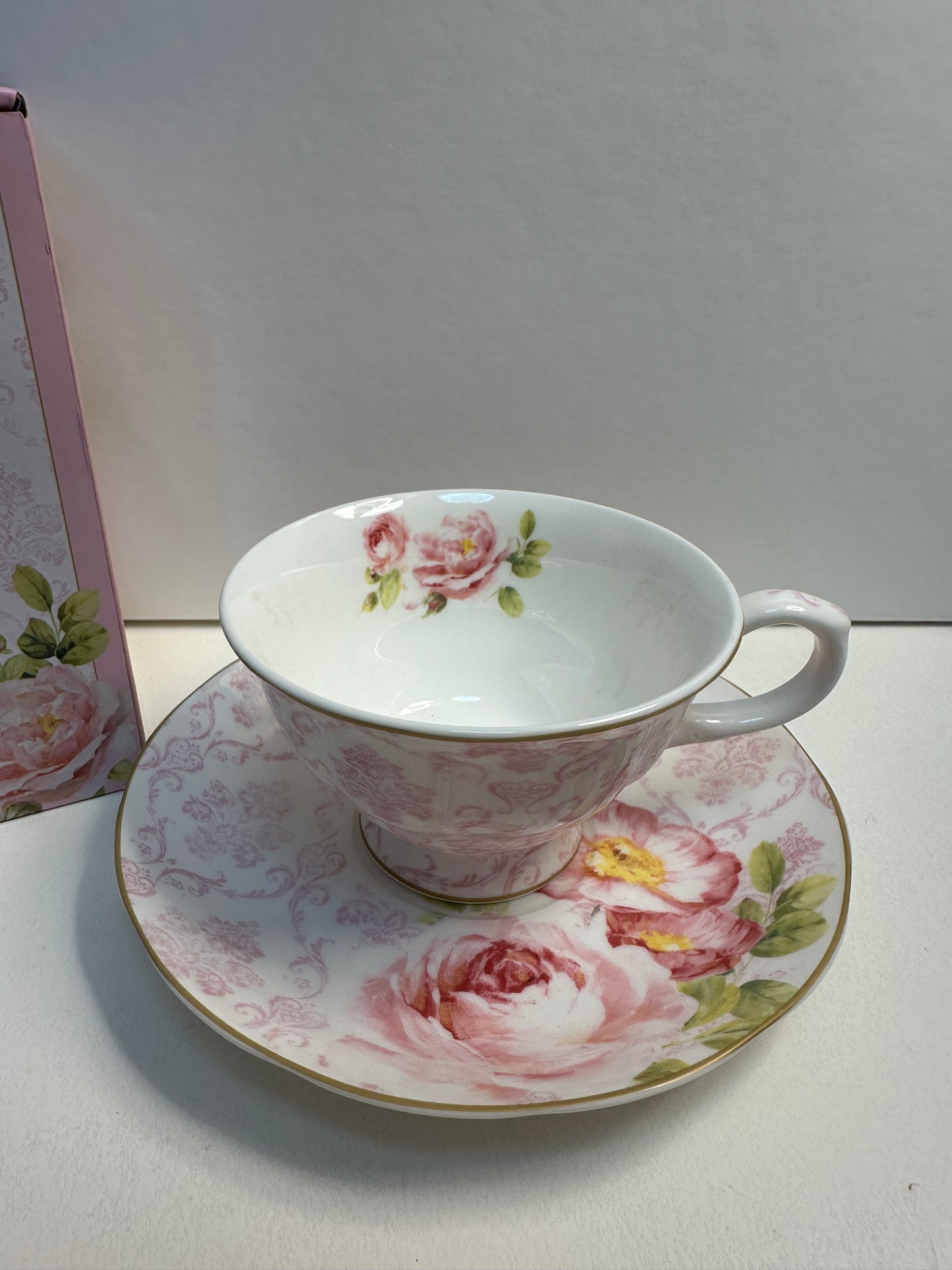 Floral Damask teacup